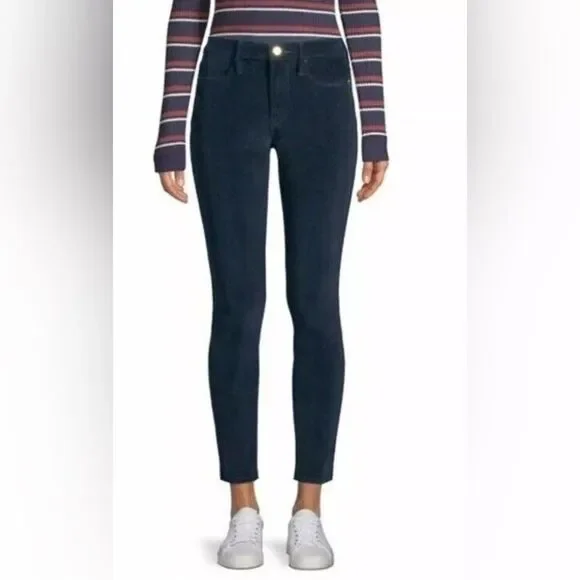 Frame Ali High Rise Cigarette Raw Edge Jean in Lupin, Size 26