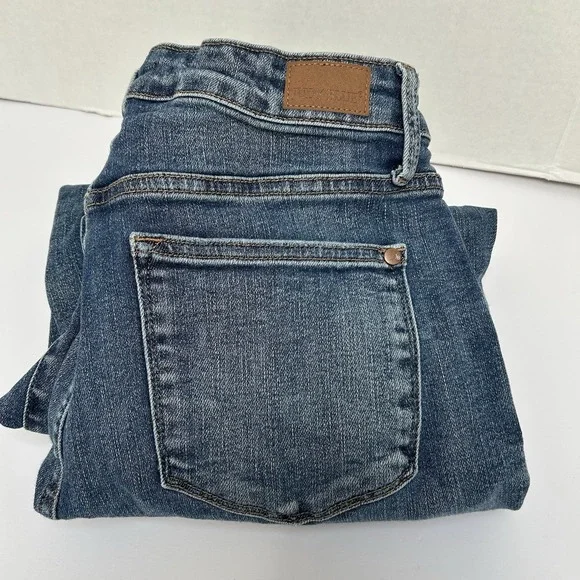Judy Blue Hi-Rise Cropped Wide‎ Leg Jeans Size 9/29 Style #88592 Distressed Hem