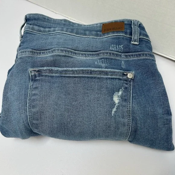 Judy Blue Mid-Rise Boyfriend Fit Button Fly Denim Jeans Size‎ 22W Style #82238