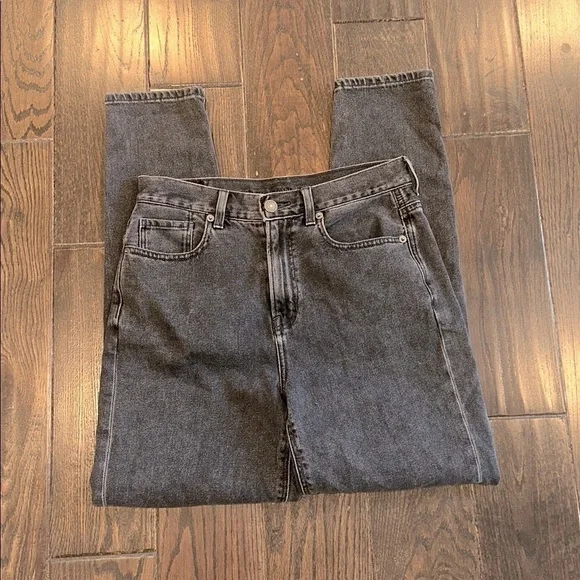 American Eagle Outfitters light black MOM High Rise Jeans size 2 regular