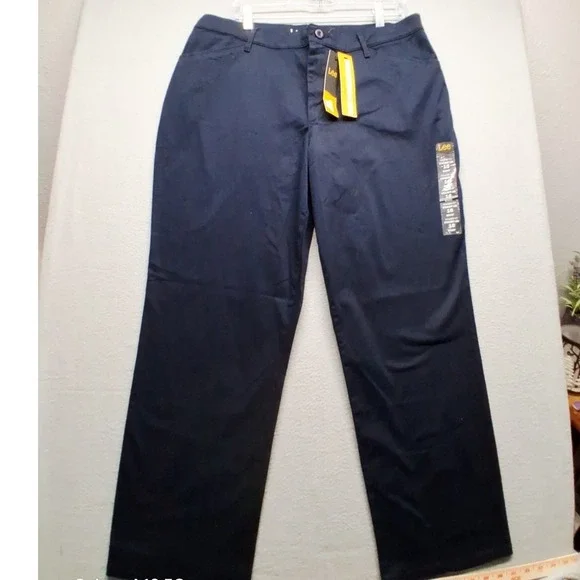 NWT Lee Women Straight‎ Leg All Day Mid Rise  Size 16 Short Black