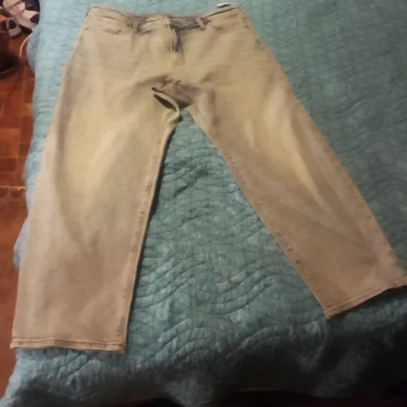Light Wash Denim‎ Jeans