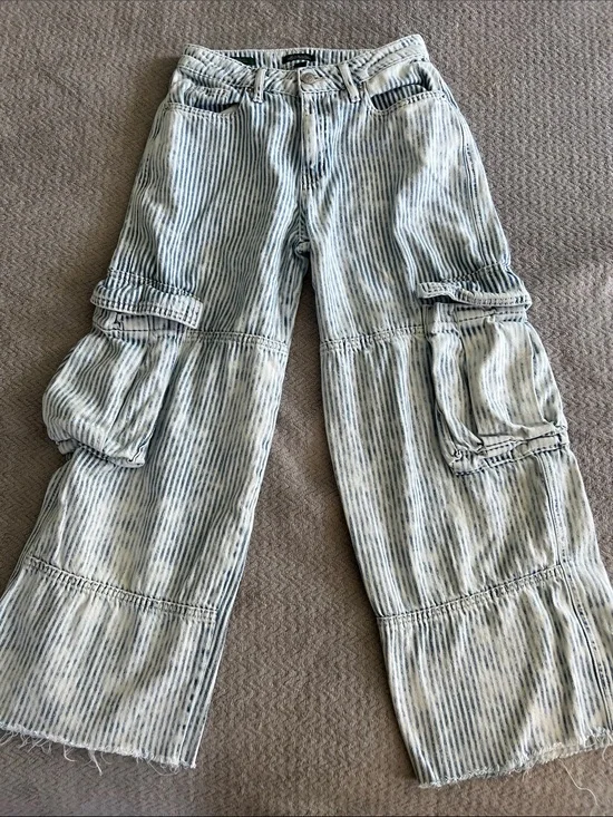 Wild Fable Blue & White Striped Mid Rise Baggy Cargo Jeans Size 2 R