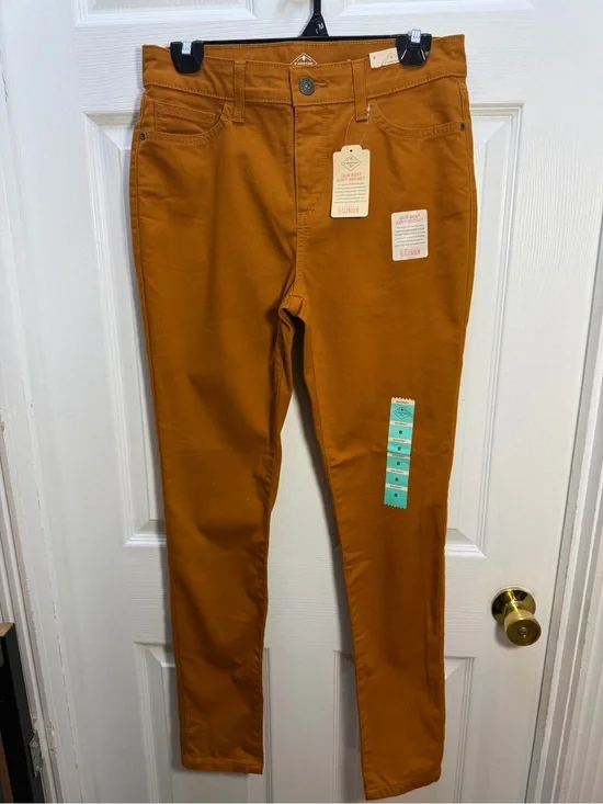 NWT St. John's Bay  Skinny Jeans