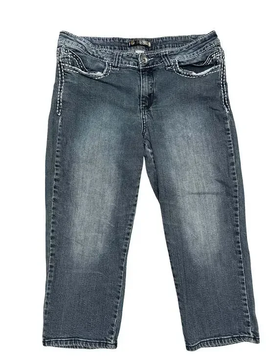 9.8 Jeans Women's Blue Denim Capri Jeans with Embroidered Embellished Pockets