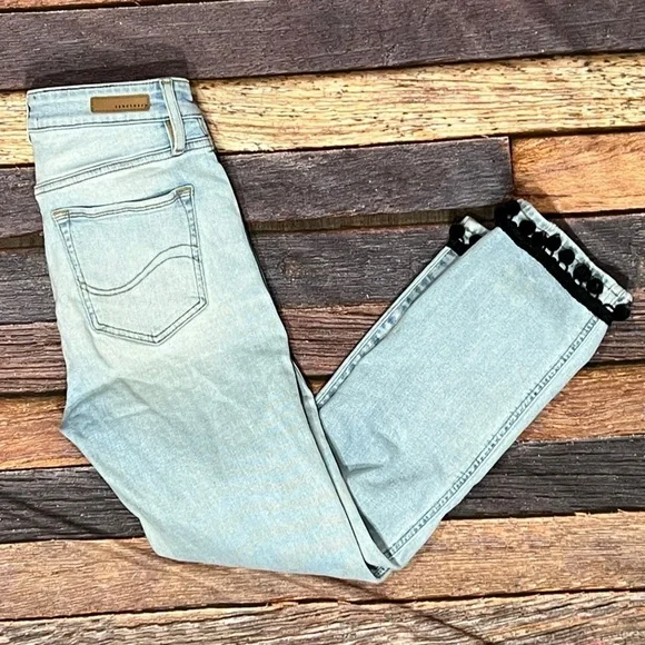 Sanctuary Lite Blue Denim Decorative Fringe Women's Modern Straight Jeans