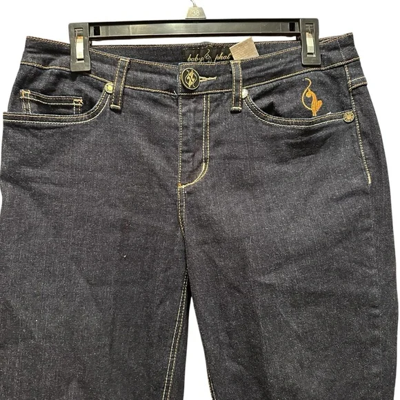 Women’s Baby Phat authentic Capri‎ jeans pants size 9! They look great!