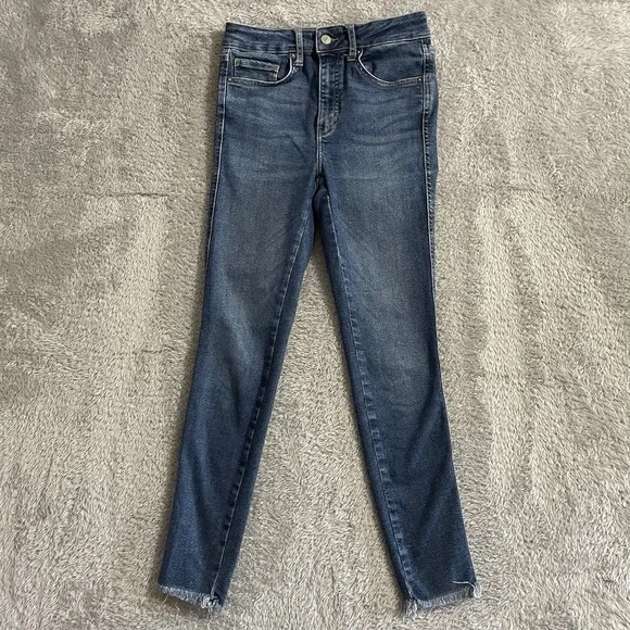 We The Free Jeans Womens Size 27 Skinny Leg Medium Wash Mid Rise Raw Hem Stretch