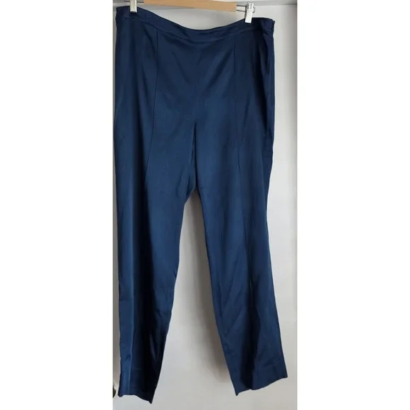 St. John Women's Pants Size 12‎ Blue Dress Pants Luxury Old Money