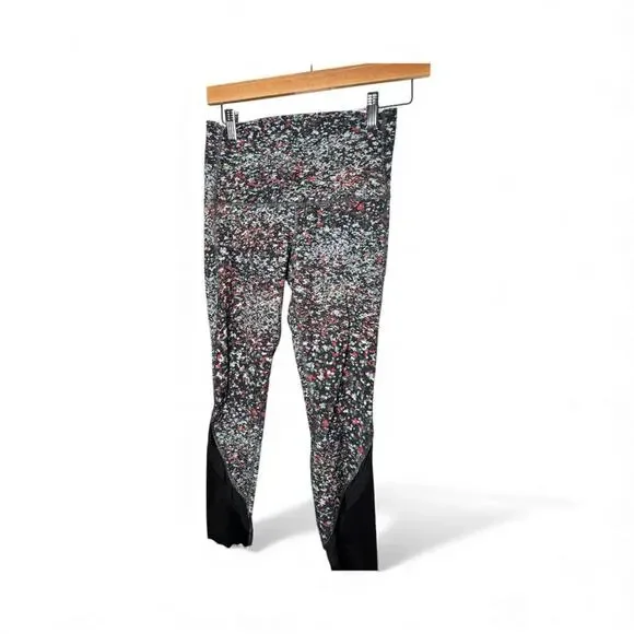 Lululemon Wunder Under Black Red Print Crop Leggings 4