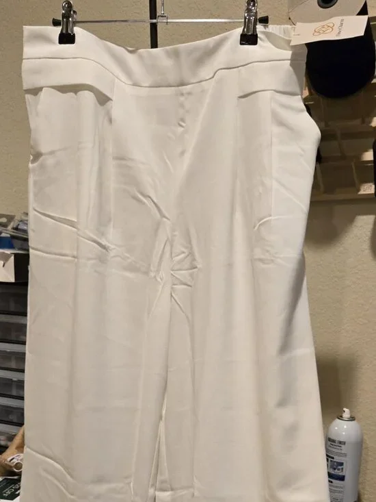 Women's High Waisted Wide Leg Pleated Trousers In Beige/Off White Size L
