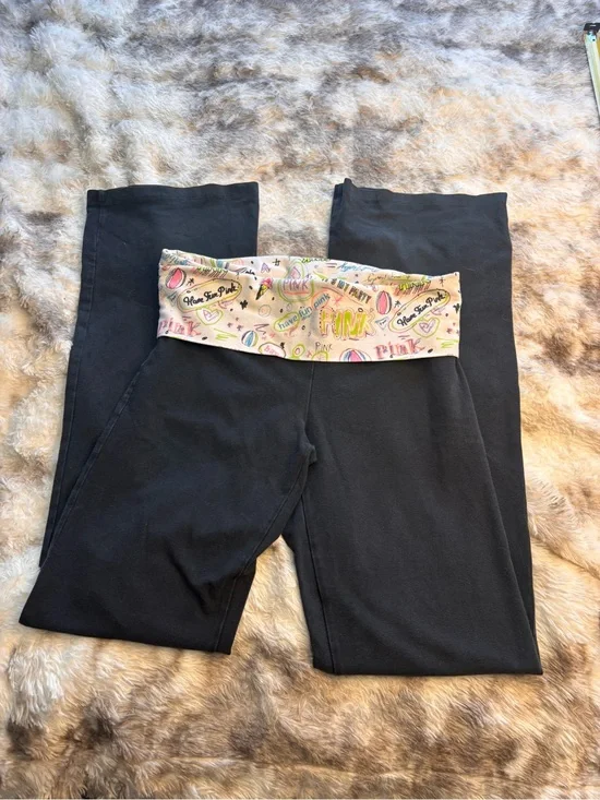 Y2K Victoria's Secret Leggings with Printed Fold-Over Waistband
