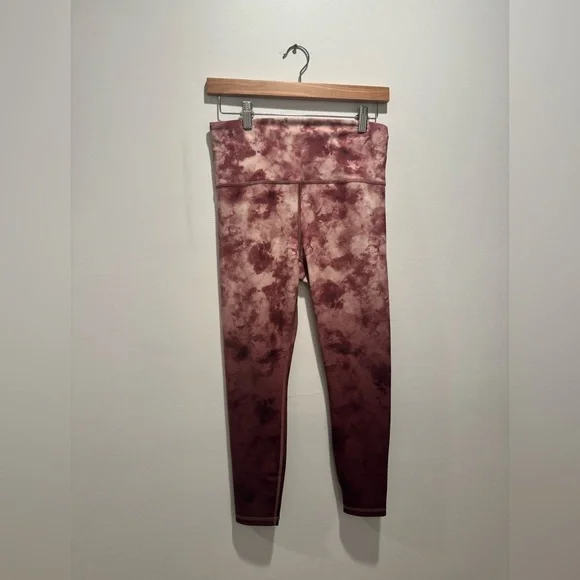 Athleta Elation Printed Tie-Dye 7/8 Tight Leggings