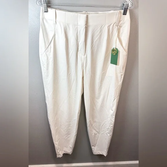 Williams‎ Athletic Club NEW Women's Pinky White Kate Golf Pants Size Medium
