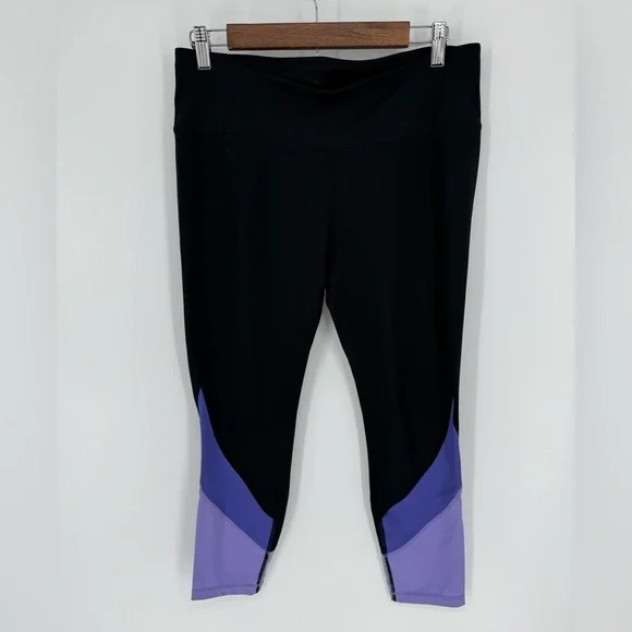 Tangerine Women's Black and Purple Leggings Size Large