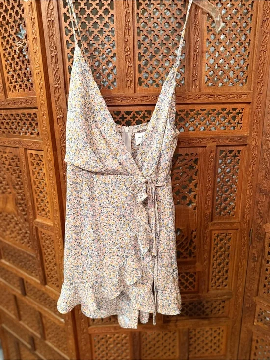 Polly Floral Wrap Romper | US Size 6