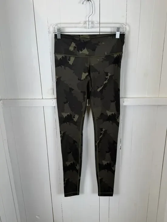 Lululemon Green Ankle Leggings Size 6 Pre-Owned Excellent