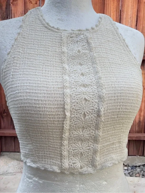 Free People Cream Crochet Lace Panel Halter Crop Top Tagged XS, fits XS-S