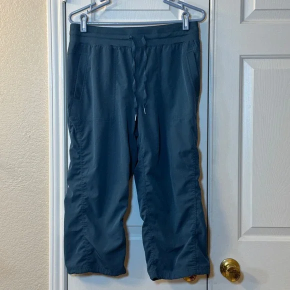 RBX Women's Active Teal Blue Solid Capri Pants M Drawstring, Pockets, Elastic