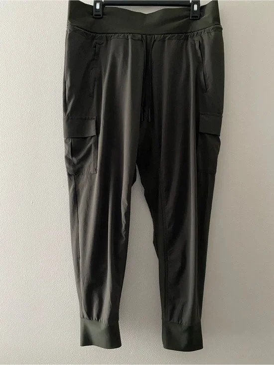 Athleta Women’s Jogger Pants Dark Green Grey Stretch Pockets Flaw Snag