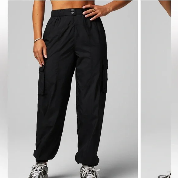 Fabletics Black Lightweight Cargo Slick Joggers SZ XL