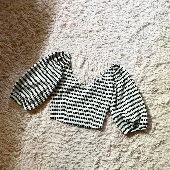 Monochrome Chic Retro Flirty Preppy Puff Sleeve Crop Top Womens S‎ Pinup Urban