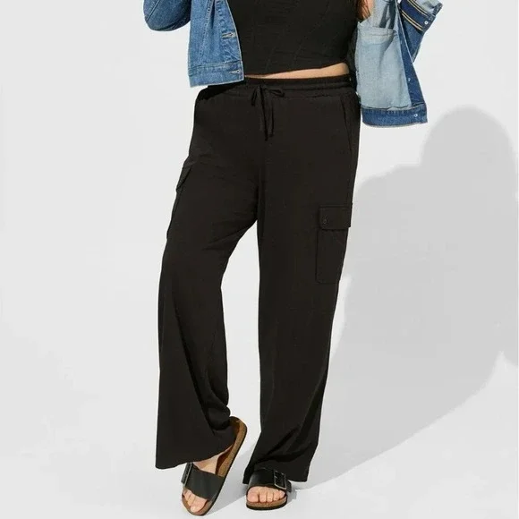 NWT‎ Torrid Cargo Pants Women 2X Black Wide Leg Stretch Challis Utility Gorpcore