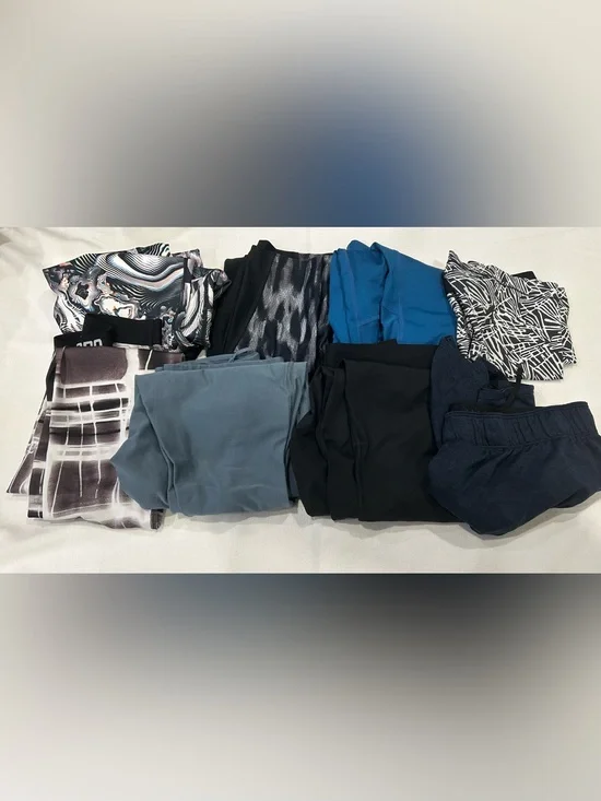 8 pair Nike women’s bottoms bundle