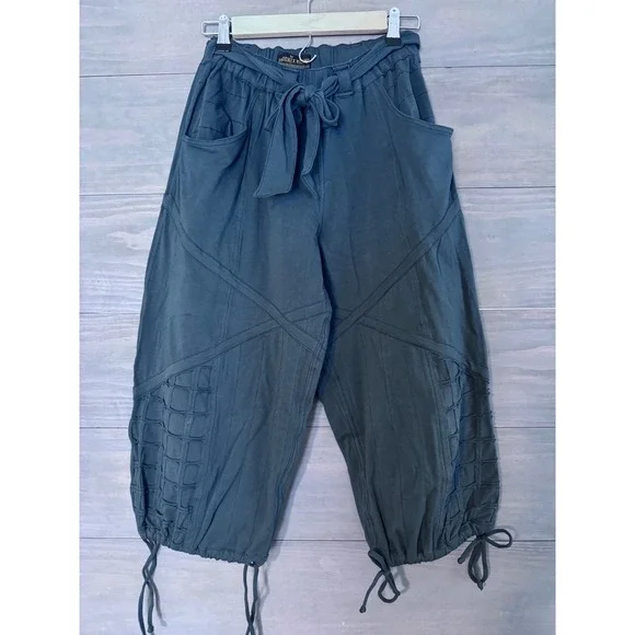 Phoenix Rising Artists Yoga Britches Pants Size‎ Small Green Boho