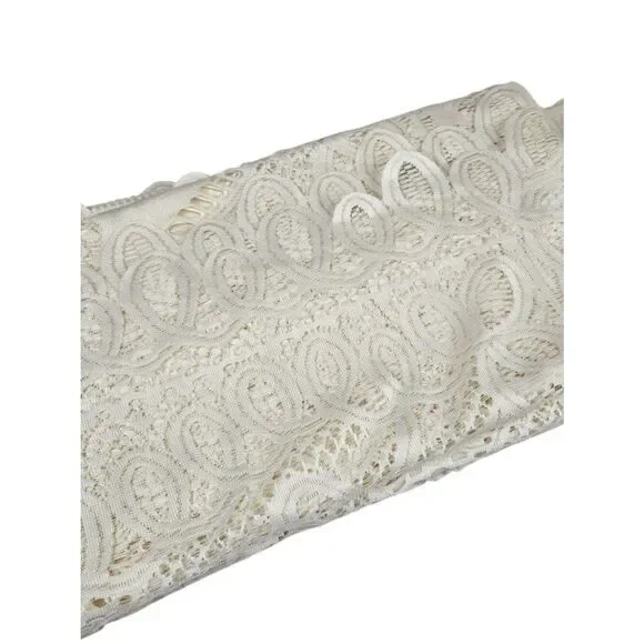 Vintage 90s Ivory Lace Tablecloth Intricate Floral Pattern 82