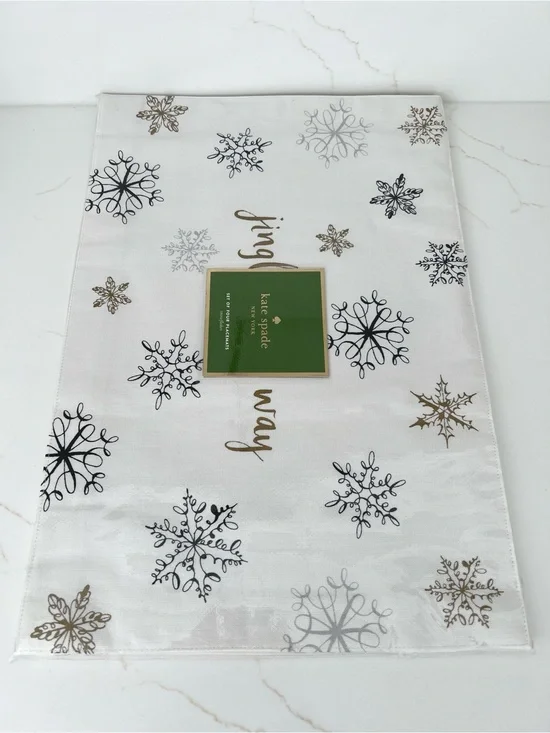 NWT kate spade White Placemats with Gold, Black & Silver Snowflakes (Set of 4)