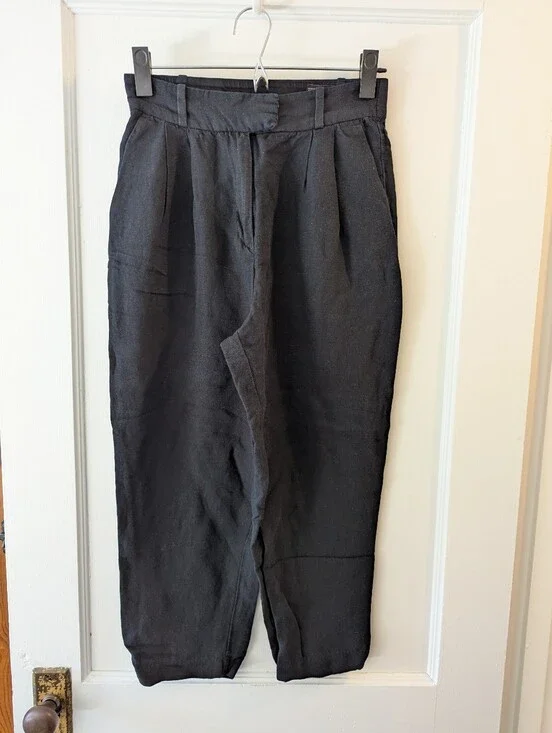 H&M Creased Ankle pants Black Size 4