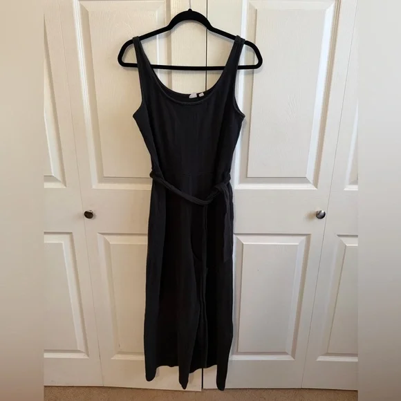 GAP Black Sleeveless Jumpsuit