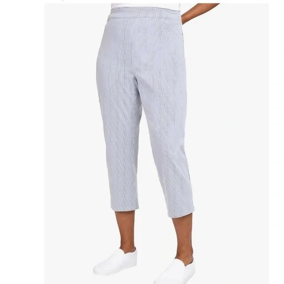 Mario Serrani Women's Tummy Control Comfort Stretch Capri Pants Size SMALL