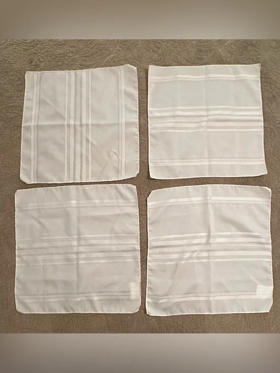 Fashion Industries • set of 4 cream colored napkins • cloth
