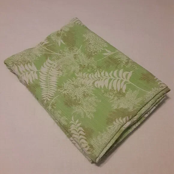 Food Network Spring Green Botanical Tablecloth