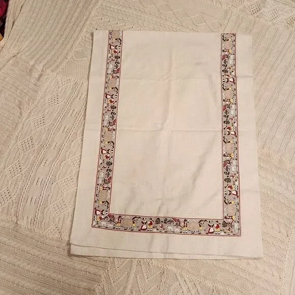 Alba Home table runner with peasant scenes