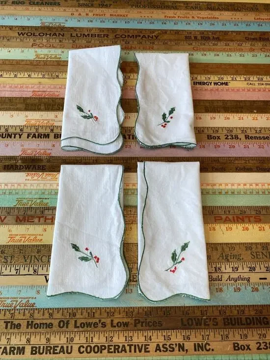Vintage Christmas Napkins Cloth Set 4 Red Holly Poinsettia Cotton Retro
