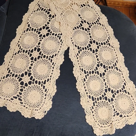Vintage Cream Crochet LaceTable Runner Dresser  Scarf 64