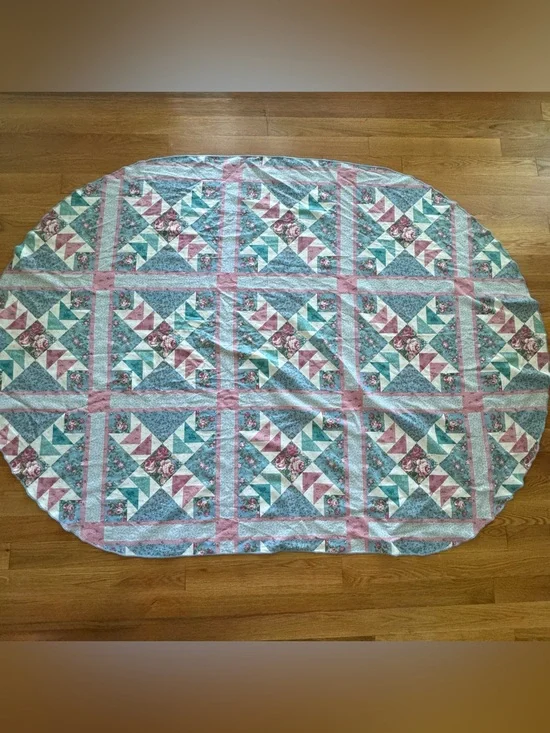 Vintage Oval Quilt Pattern Tablecloth Pink Teal Floral Cottage Farmhouse Decor