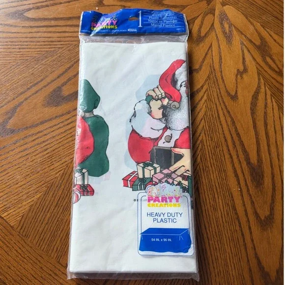 90s Party Creations Santa Christmas Plastic Tablecloth 54x96