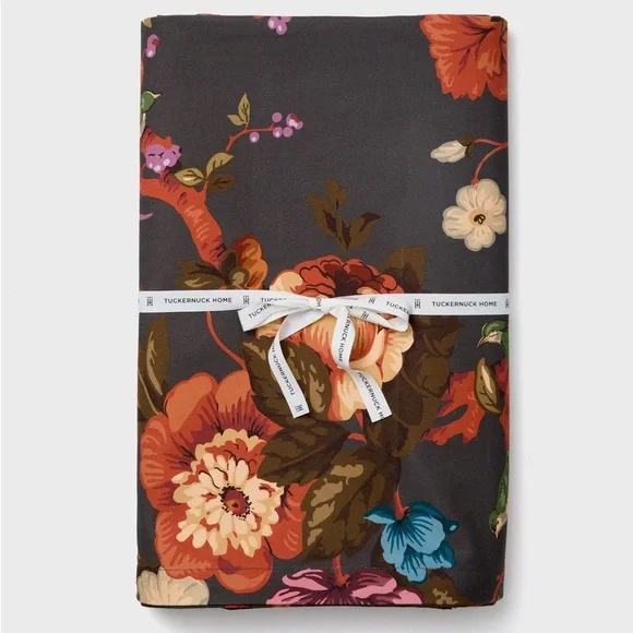 TUCKERNUCK HOME Baroque Floral Tablecloth NWOT