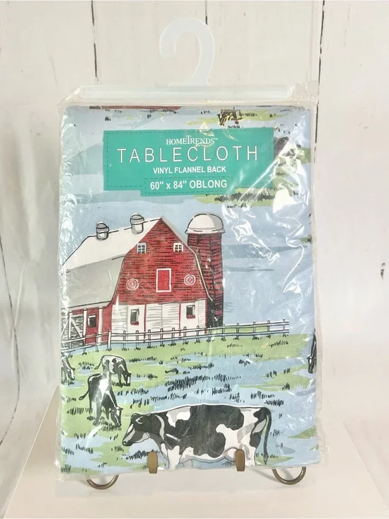 NIP Vintage Hometrends Country Farm Scene Vinyl Tablecloth  60