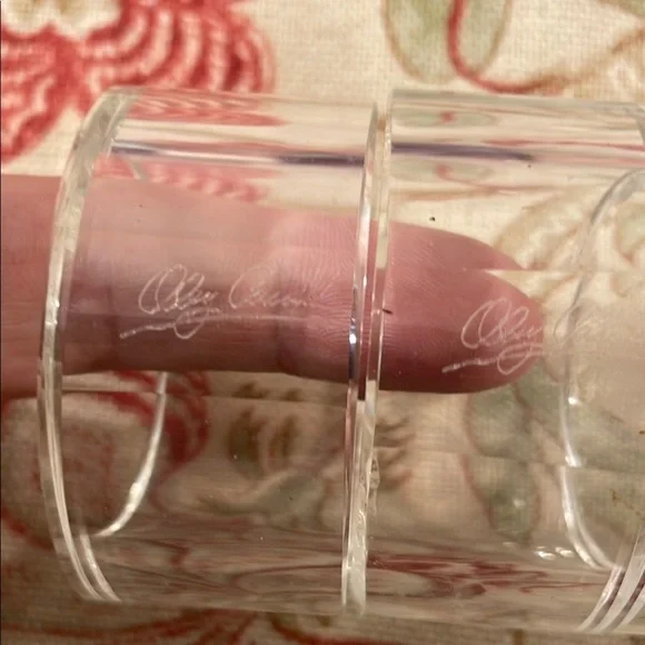 Oleg Cassini Crystal Signed 4 Napkin Ring Unboxed Vintage