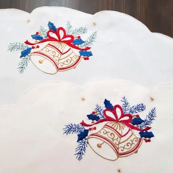 Oval Doily Placemats Lot 2 Embroidery Scallops Cream Bells Christmas 12x18