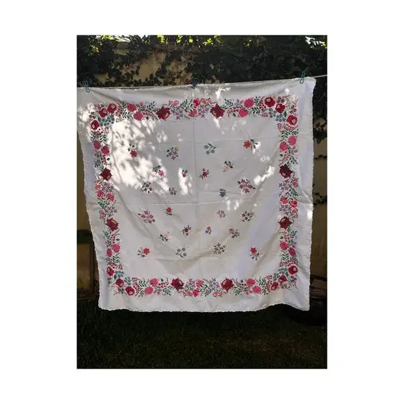 Vtg Hungarian Kalocsa Style Embroidered Tablecloth 45