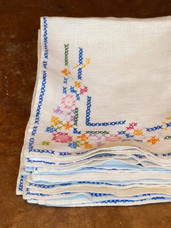 1940s SET Hand Embroidered Linen Cloth Napkins Antique White Cottagecore Boho