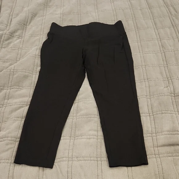 Torrid Classic Black Leggings Size 0 (L)