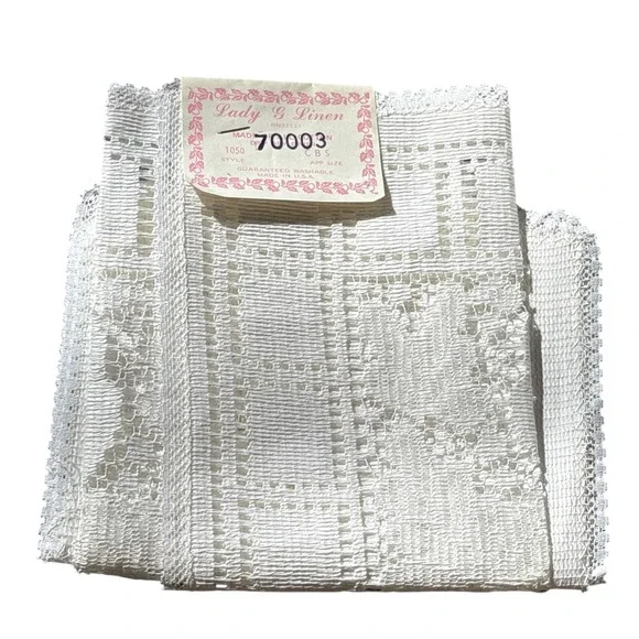 3 Vintage Doilies usa Lady G‎ Linen Cottage Fairy Core Crochet Table Decor White