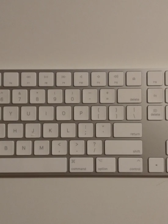 Apple Compact Wireless Keyboard in White and Silver
